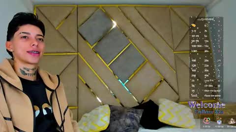 Amber  online show from 11-13-25, 01:32