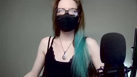 Amber non-nude model online show from 02-05-25, 10:44