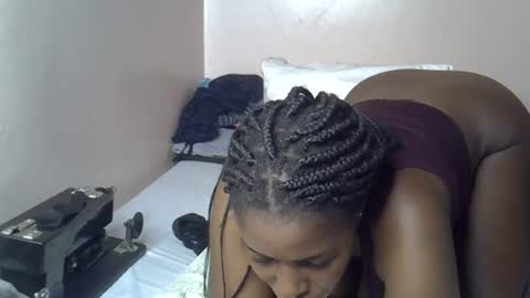 amber_cutie2 online show from 07-18-26, 03:00