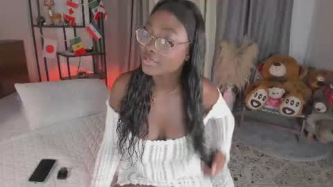 Snapshot of amber_maxwell chatting on 07-12-26, 09:17 Amber online show from 07-12-26, 09:17