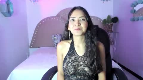 Snapshot of amber_rains chatting on 02-23-26, 12:35 Amber online show from 02-23-26, 12:35