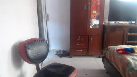 Snapshot of amber_squirtx chatting on 06-27-26, 05:18 amber_squirtx online show from 06-27-26, 05:18