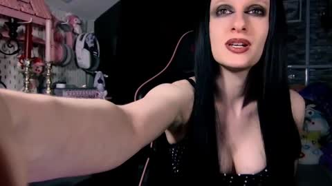 DEMONESS AMBER 666 online show from 04-04-26, 02:54