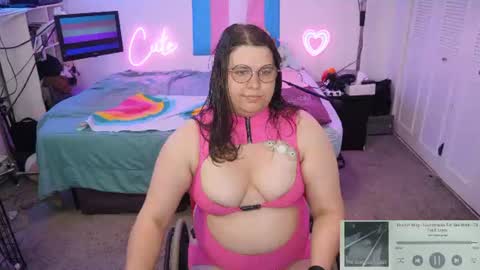 Amber Cute Wheels online show from 06-19-26, 12:20
