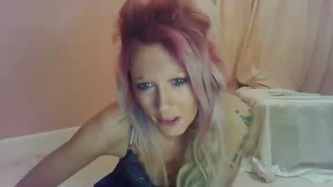 Snapshot of amberdesmond722 chatting on 05-01-26, 05:45 Kaligirll online show from 05-01-26, 05:45