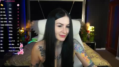 Snapshot of amberdismond chatting on 04-21-26, 06:09 Anna online show from 04-21-26, 06:09