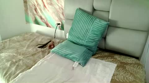 Amber Jeong online show from 03-09-25, 02:07