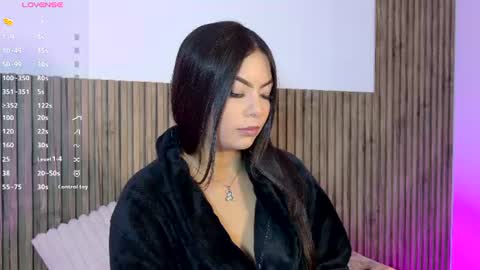 Snapshot of amberlu__ chatting on 06-19-26, 01:26 Amber online show from 06-19-26, 01:26