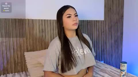 Snapshot of amberlu__ chatting on 07-23-26, 06:17 Amber online show from 07-23-26, 06:17