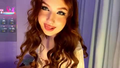 Snapshot of amberlysereno chatting on 11-19-25, 09:15 Isabella online show from 11-19-25, 09:15