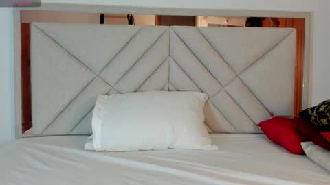 Snapshot of amberqueenx1 chatting on 02-04-26, 12:11 amberqueenx1 online show from 02-04-26, 12:11