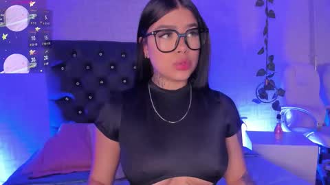 Snapshot of amberr_rousse chatting on 02-10-26, 12:20 MISS AMBERR online show from 02-10-26, 12:20