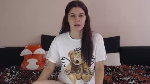 Snapshot of ambersweetiee chatting on 09-25-25, 06:17 Amber online show from 09-25-25, 06:17