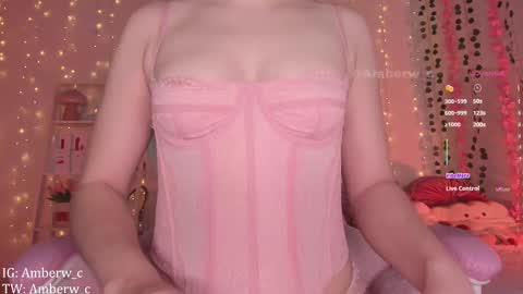 Snapshot of amberw_c chatting on 09-12-25, 02:33 IG - TW Amberw c online show from 09-12-25, 02:33