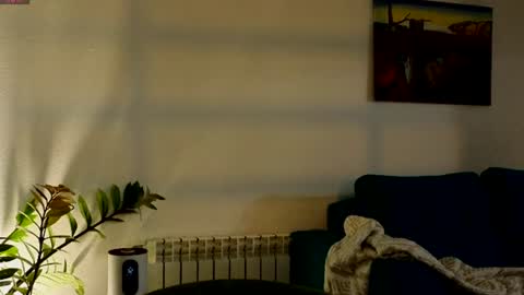 Snapshot of ambientmoon chatting on 07-23-26, 06:50 Moon inst 4mbientmoon online show from 07-23-26, 06:50