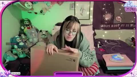 Snapshot of ambrosiakitty chatting on 02-27-26, 06:02 Ambrosia online show from 02-27-26, 06:02