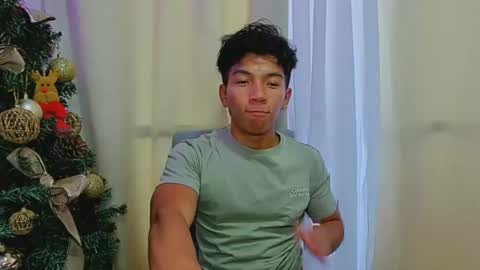 Snapshot of amdrix21 chatting on 01-20-25, 10:15 Amdrix online show from 01-20-25, 10:15