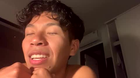 Snapshot of amdrix21 chatting on 10-30-25, 08:09 Amdrix online show from 10-30-25, 08:09