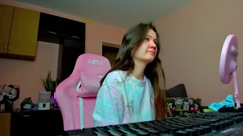 Eileen online show from 12-03-25, 11:30