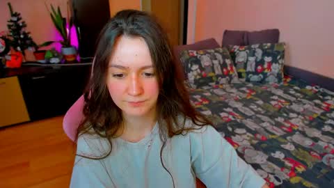Snapshot of ameli_moon chatting on 05-15-26, 12:45 Eileen online show from 05-15-26, 12:45