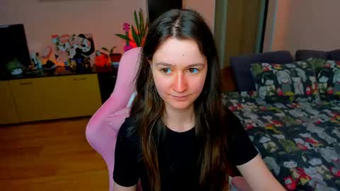 Snapshot of ameli_moon chatting on 06-02-26, 05:37 Eileen online show from 06-02-26, 05:37
