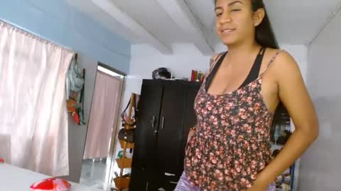 Snapshot of amelia_2023 chatting on 12-22-24, 02:06 amelia online show from 12-22-24, 02:06