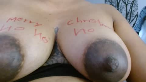 Snapshot of amelia_2023 chatting on 12-23-24, 02:39 amelia online show from 12-23-24, 02:39