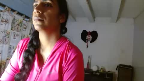 amelia  online show from 02-01-26, 02:15