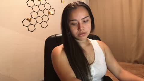 Amelia online show from 09-15-25, 01:00