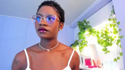 Snapshot of amelia_adms chatting on 06-27-26, 12:33 Amelia Adams online show from 06-27-26, 12:33