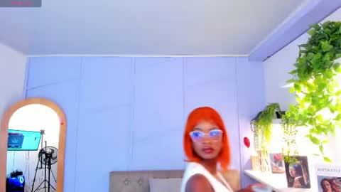 Snapshot of amelia_adms chatting on 07-16-26, 12:00 Amelia Adams online show from 07-16-26, 12:00