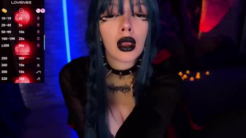 Amelia Aley  online show from 10-10-25, 09:30