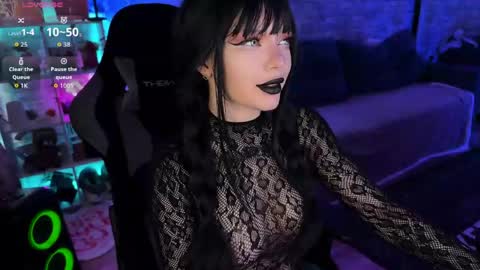 Amelia Aley  online show from 04-16-26, 10:16