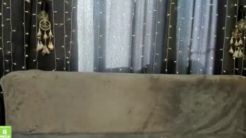Snapshot of amelia_skyy chatting on 06-23-26, 01:14 Anna online show from 06-23-26, 01:14