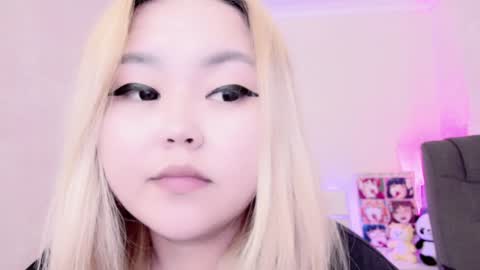 Amelia online show from 02-06-25, 07:35