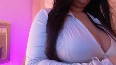 AMELIA CASTELL  online show from 03-26-26, 11:27