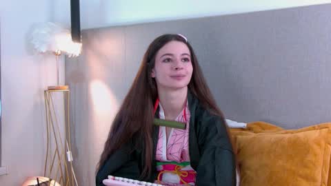 Amelia online show from 10-31-25, 06:53