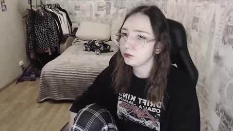 Snapshot of ameliakamishiro chatting on 12-06-24, 02:06 Amelia online show from 12-06-24, 02:06