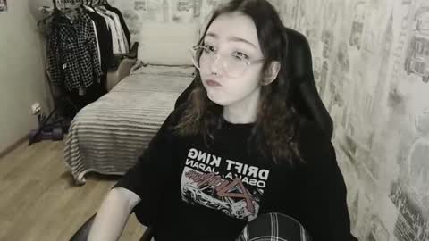 Snapshot of ameliakamishiro chatting on 12-08-24, 01:47 Amelia online show from 12-08-24, 01:47