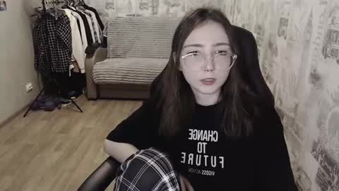 Snapshot of ameliakamishiro chatting on 12-10-24, 03:44 Amelia online show from 12-10-24, 03:44