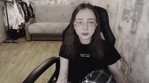 Snapshot of ameliakamishiro chatting on 01-04-25, 03:07 Amelia online show from 01-04-25, 03:07