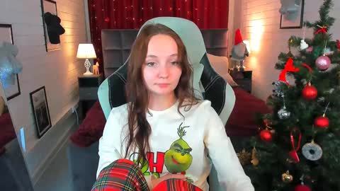 Snapshot of ameliamalina chatting on 12-15-24, 11:34 Amelia online show from 12-15-24, 11:34