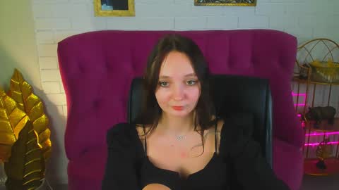 Snapshot of ameliamalina chatting on 01-19-25, 08:29 Amelia online show from 01-19-25, 08:29
