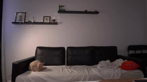 Amelia   online show from 03-22-26, 03:48