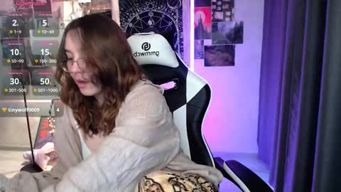 Amelia online show from 11-14-25, 08:35