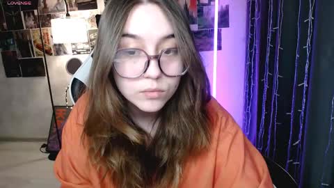 Amelia online show from 04-18-26, 01:15