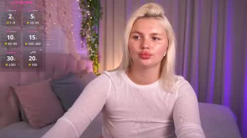 Snapshot of ameliawells chatting on 07-09-26, 05:44 Amelia online show from 07-09-26, 05:44