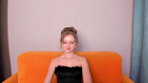 Snapshot of ameliawise chatting on 02-18-25, 01:44 ameliawise online show from 02-18-25, 01:44