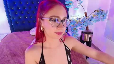 Amelie online show from 04-30-26, 08:57