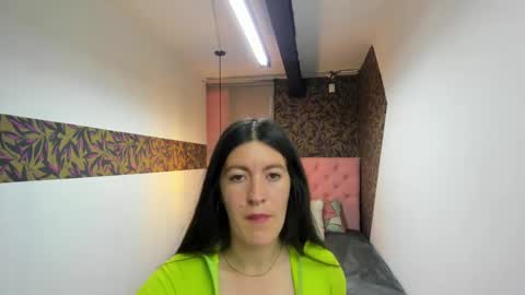 A M E L I E online show from 03-12-25, 06:00